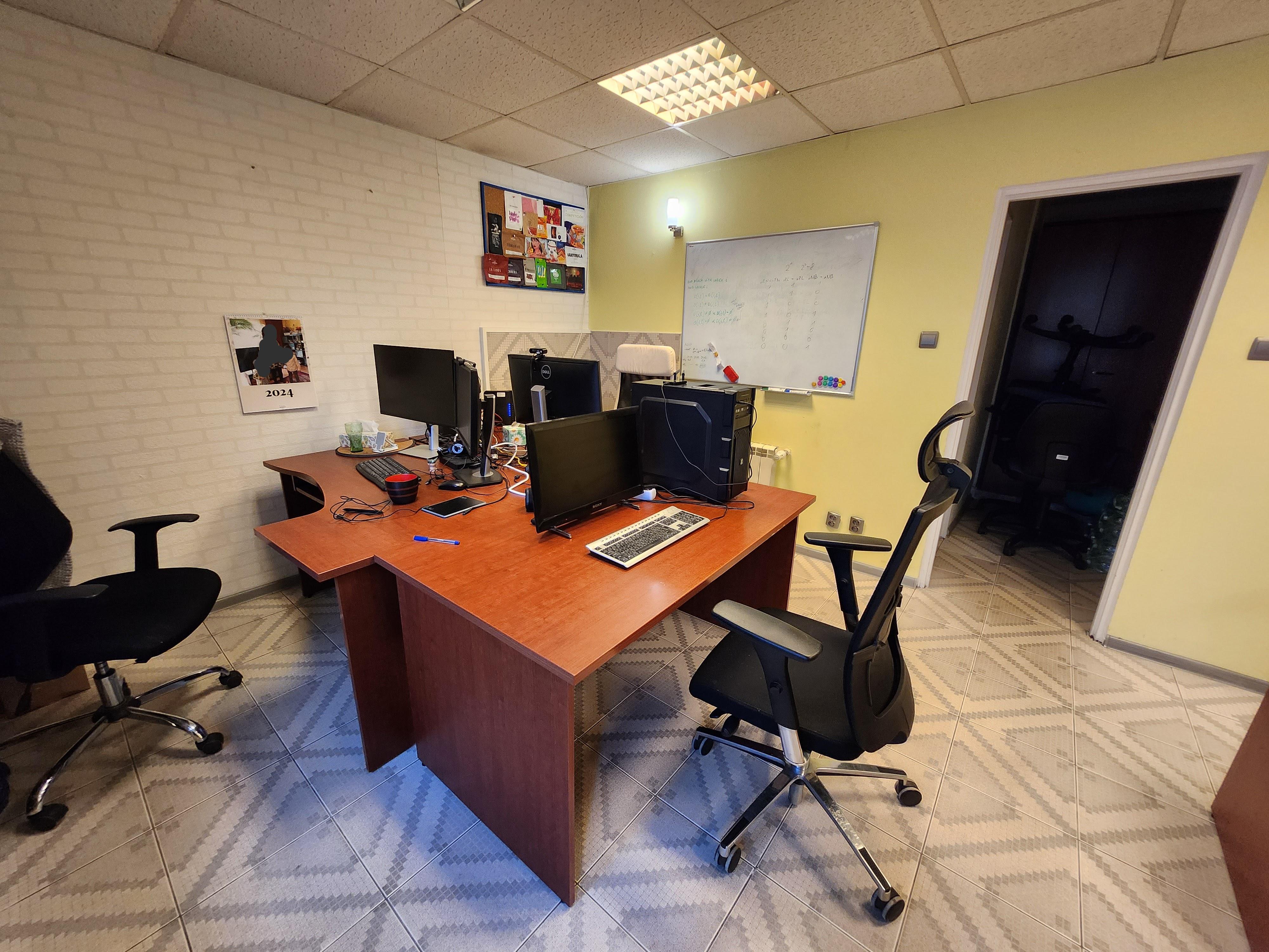 Cozy working space 4
